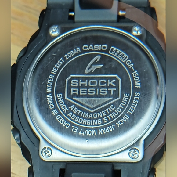 Casio Black case and PU band, Red dial Men's G-Shock 5225 GA-150MF - Picture 5 of 7